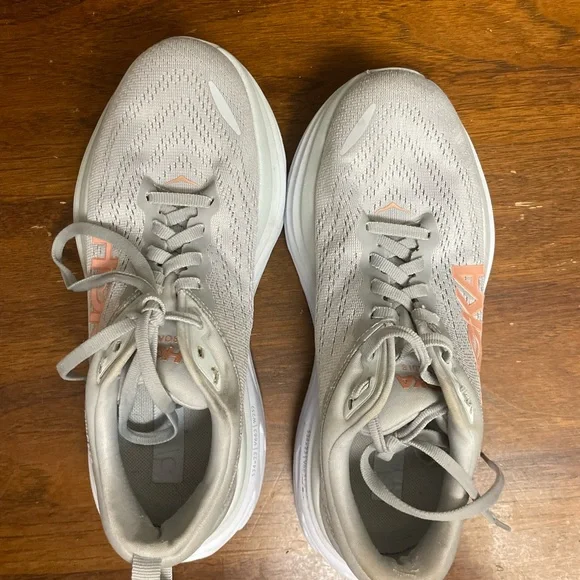Hoka One One Bondi 8  Women's Athletic Shoes in gray size 6.5 - Picture 4 of 10